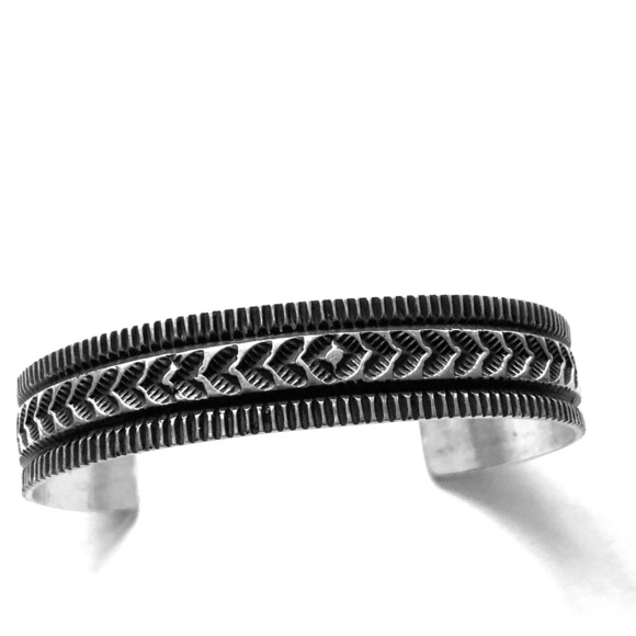 Vintage navajo sterling silver cuff - Picture 1 of 1